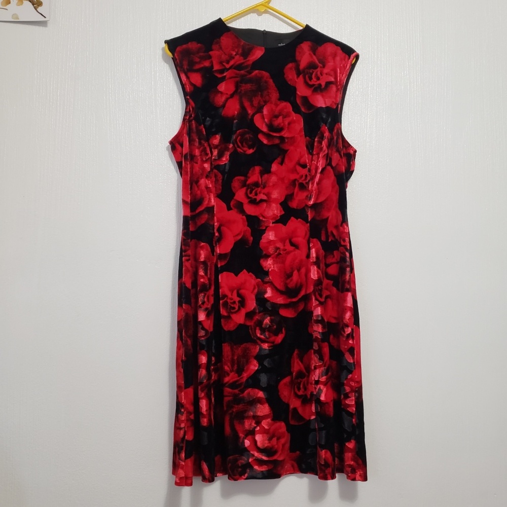 Connected Apparel | Velvet red rose dress